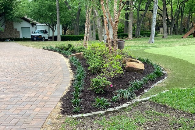 Commercial Landscaping Service 